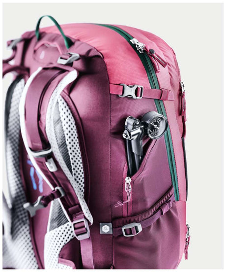 71175673_Deuter Trans Alpine 28 SL ruby-blackberry