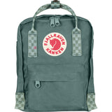 71113882_Fjällräven Kanken Mini frost green-chess pattern