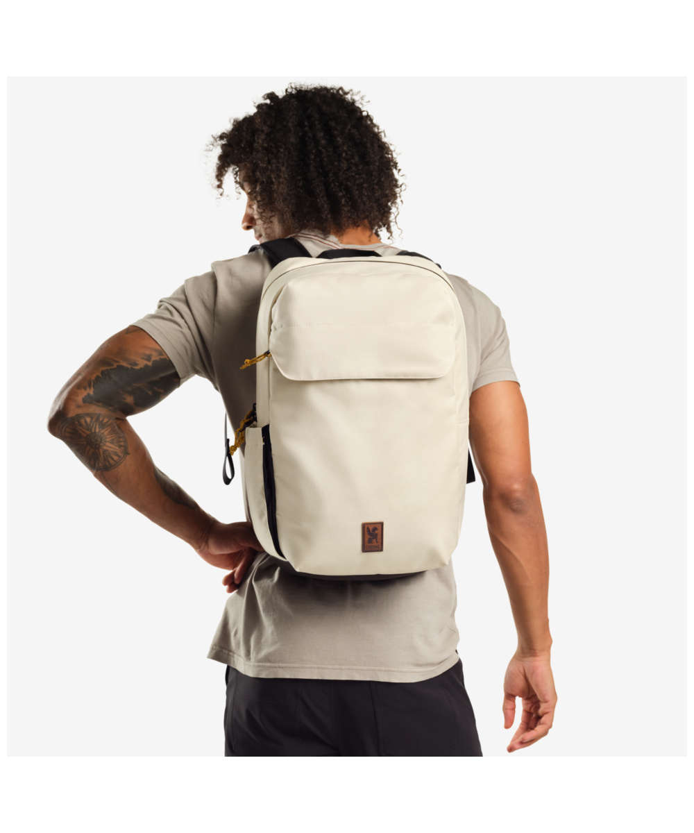 71233871_Chrome Ruckas Backpack 23L natural