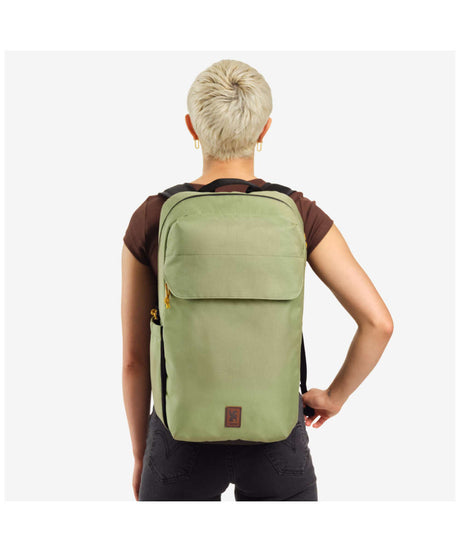 71233872_Chrome Ruckas Backpack 23L oil green