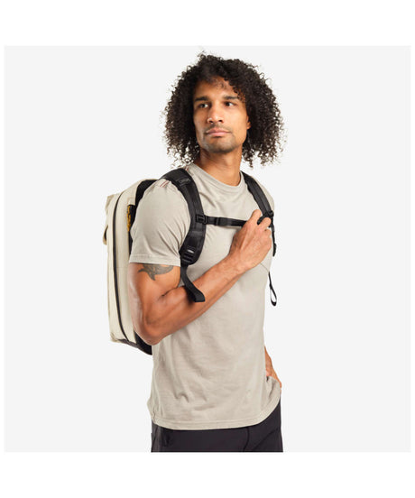 71233871_Chrome Ruckas Backpack 23L natural