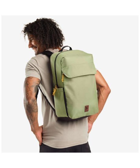 71233872_Chrome Ruckas Backpack 23L oil green