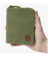 71190225_Fjällräven Zip Wallet dark olive