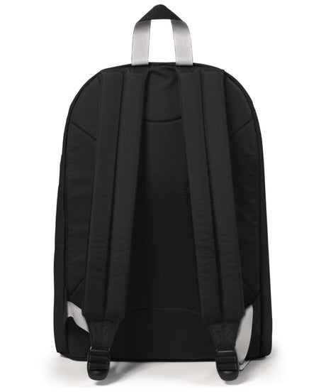 71151639_Eastpak Out Of Office blakout bw