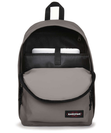 71244235_Eastpak Out Of Office grey concrete