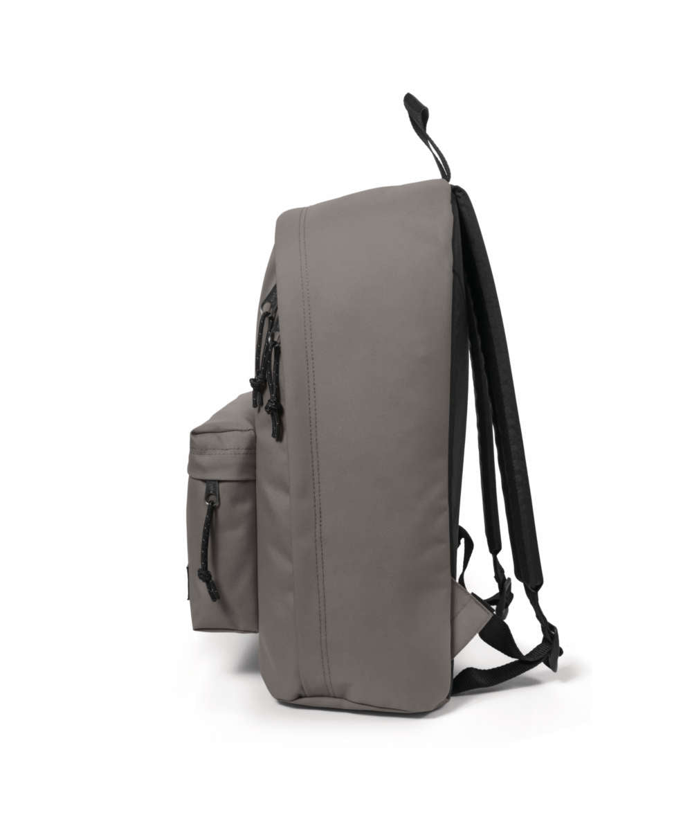 71244235_Eastpak Out Of Office grey concrete