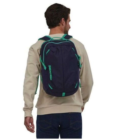 71198584_Patagonia Refugio Day Pack 26L classic navy w/fresh teal