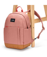 71245978_Pacsafe Go 15L Anti-Diebstahl-Backpack rose