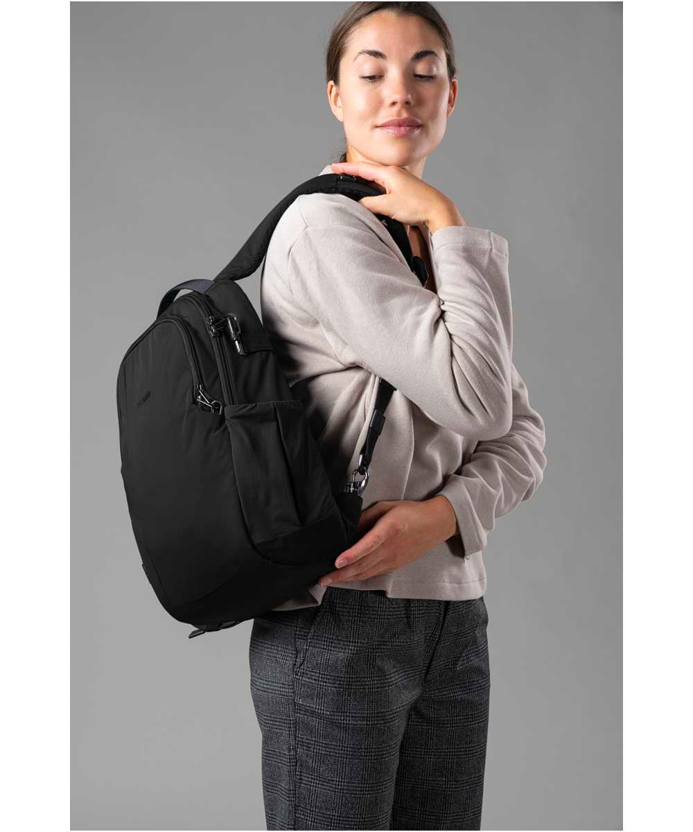 71245994_Pacsafe LS350 Backpack 15 Liter Anti-Diebstahl-Rucksack black