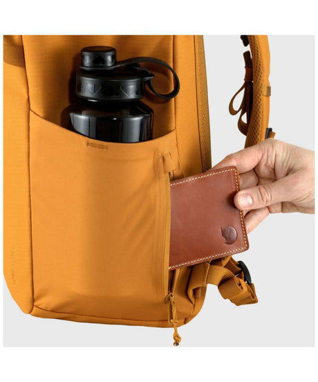 71197601_Fjällräven Ulvö Rolltop 30 red gold