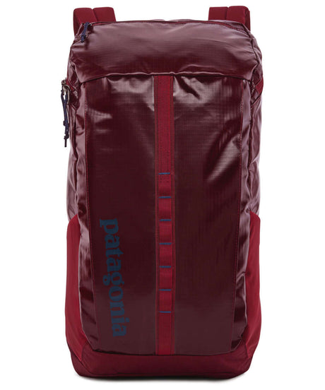 71211962_Patagonia Black Hole Pack 25L wax red