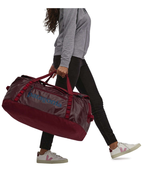 71211986_Patagonia Black Hole Duffel 70L wax red