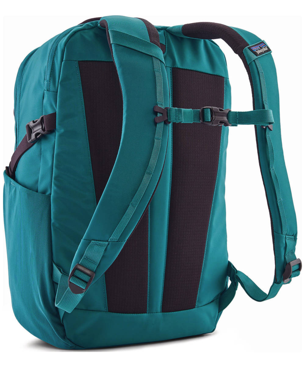 71235341_Patagonia Refugio Day Pack 26L belay blue