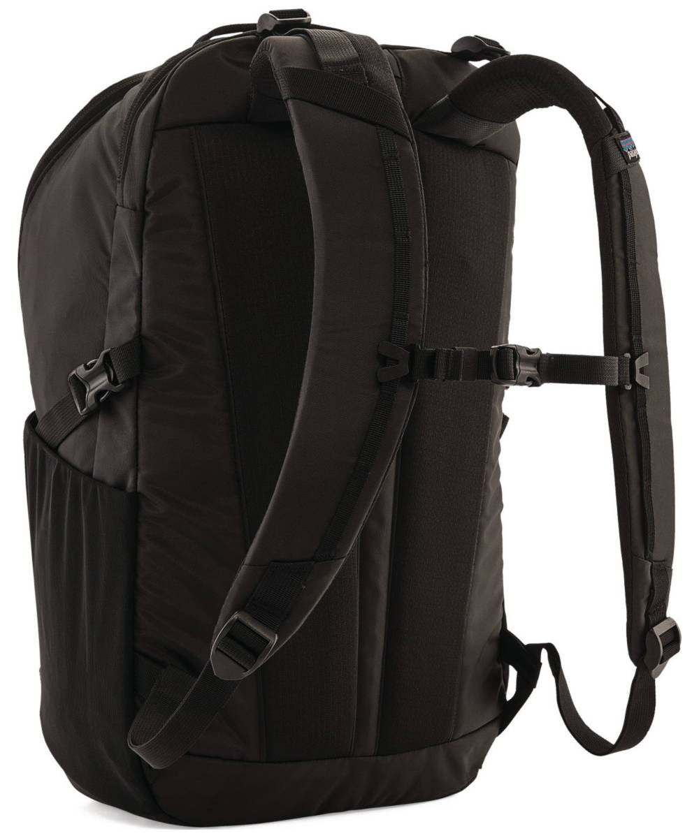 71198593_Patagonia Refugio Day Pack 30L black