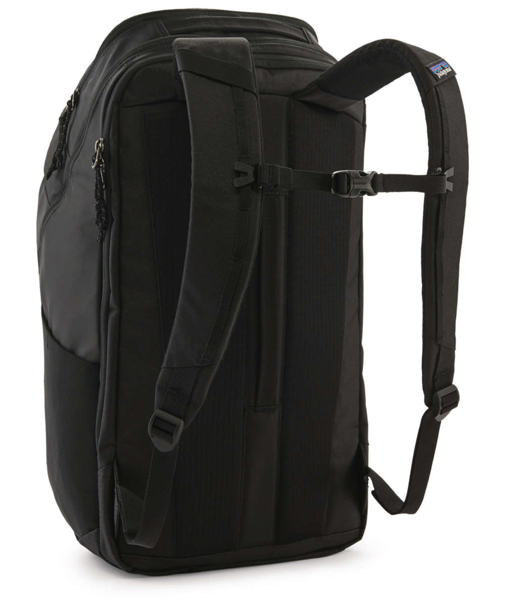 71235393_Patagonia Black Hole Pack 32L black