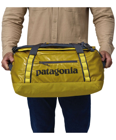 71235431_Patagonia Black Hole Duffel 40L shine yellow