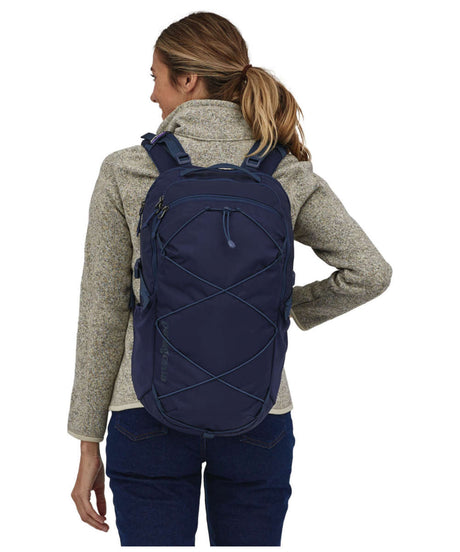 71198594_Patagonia Refugio Day Pack 30L classic navy