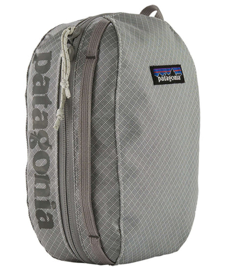 71148621_Patagonia Black Hole Cube 3L birch white