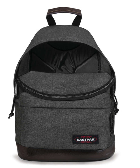 71042677_Eastpak Wyoming black denim